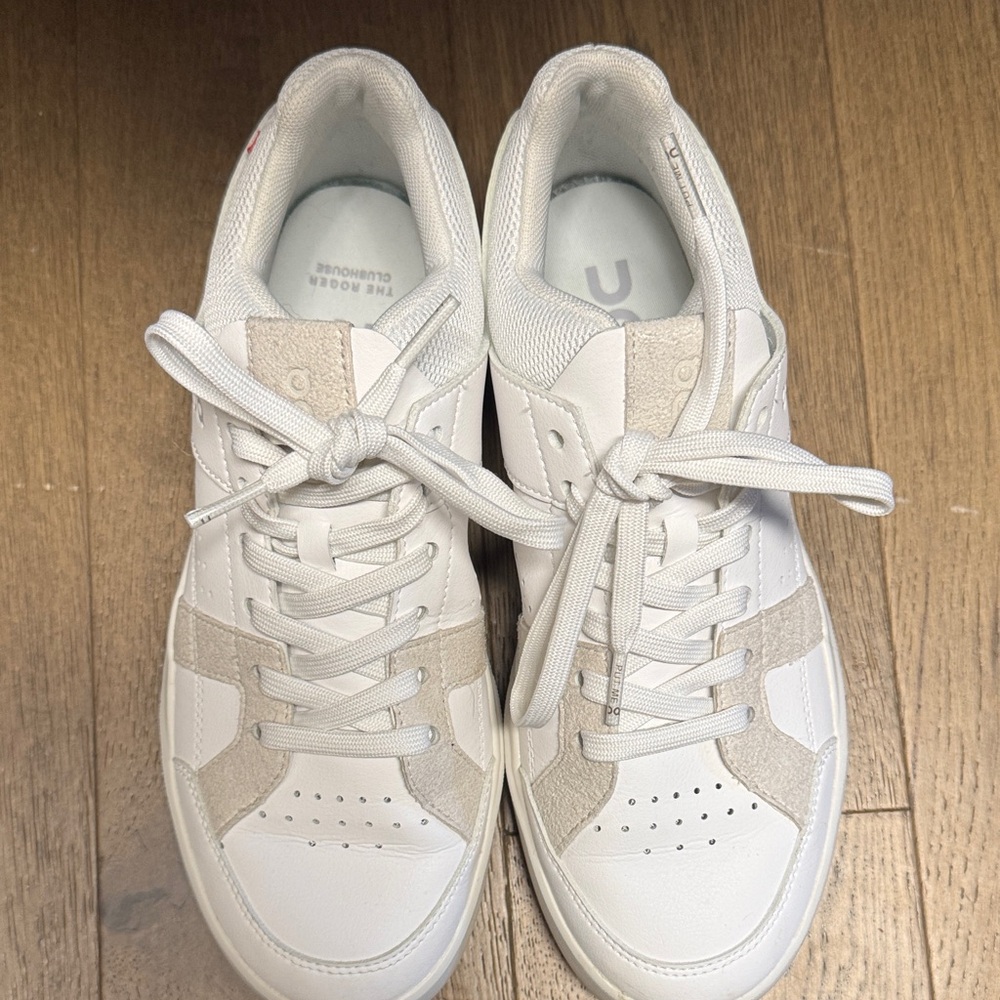 White and Cream on cloud Roger clubhouse